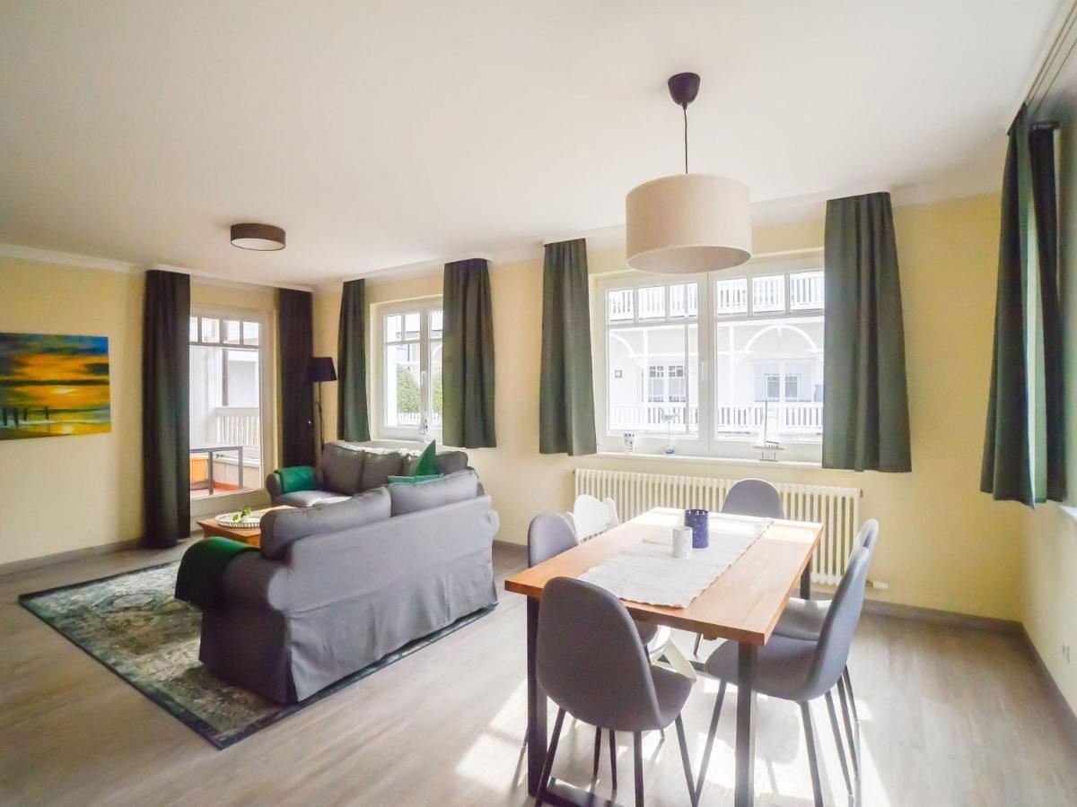 Strandvillen Binz - Ferienwohnung Mit 2 Schlafzimmern Und Balkon Ah-563 Exterior photo