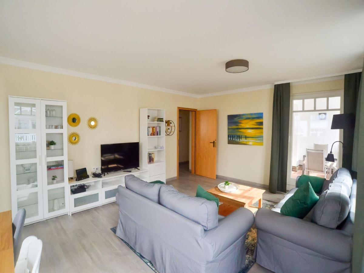 Strandvillen Binz - Ferienwohnung Mit 2 Schlafzimmern Und Balkon Ah-563 Exterior photo